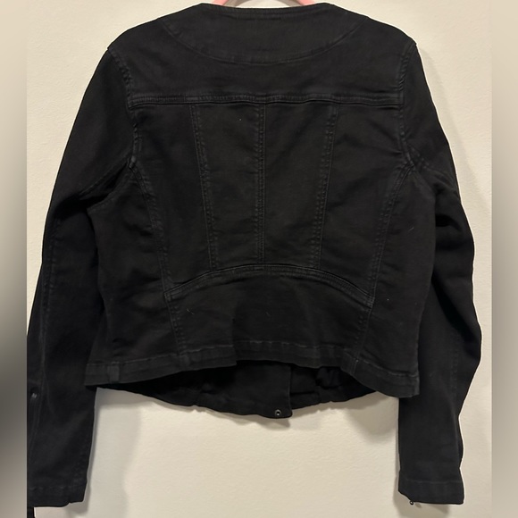 NWOT TORRID JACKET - Picture 2 of 5